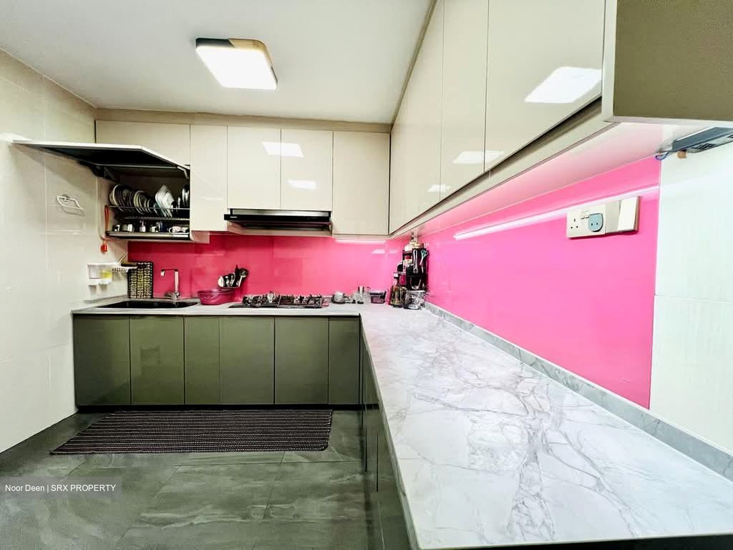 Blk 332 Tampines Street 32 (Tampines), HDB Executive #587664381